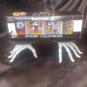NIB Set of 4 Disney Mickie Mouse glassware set! 1.5oz!